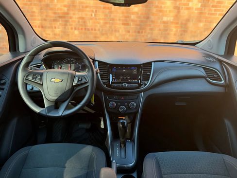 Used 2020 Chevrolet Trax LS w/ Tint and Cruise Package image 18