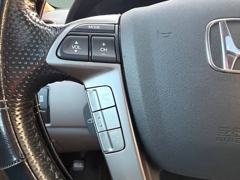 Used 2017 Honda Odyssey EX-L image 10