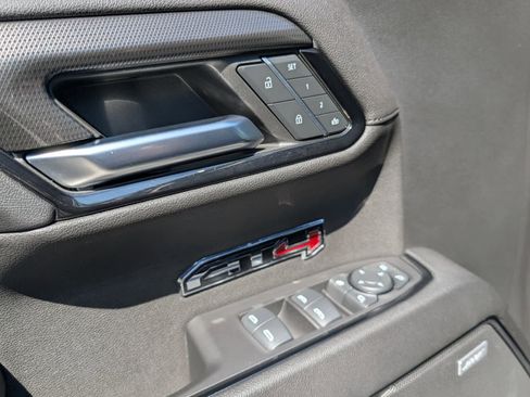 Certified 2023 GMC Sierra 1500 AT4 w/ AT4 Premium Package AWD/4WD image 19