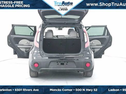 Used 2017 Kia Soul FWD image 28