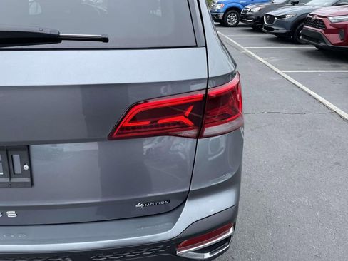 Used 2024 Volkswagen Taos SE image 17