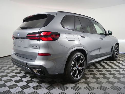 Used 2026 BMW X5 xDrive50e w/ M Sport Package image 3