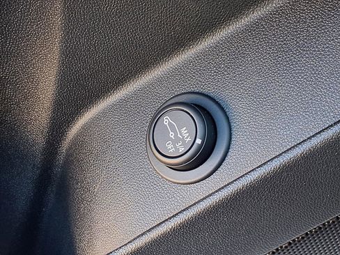 Used 2022 Chevrolet Equinox RS image 21