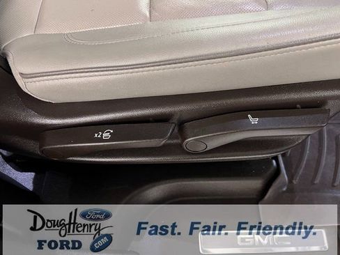 Used 2022 GMC Yukon SLT w/ SLT Premium Package image 40