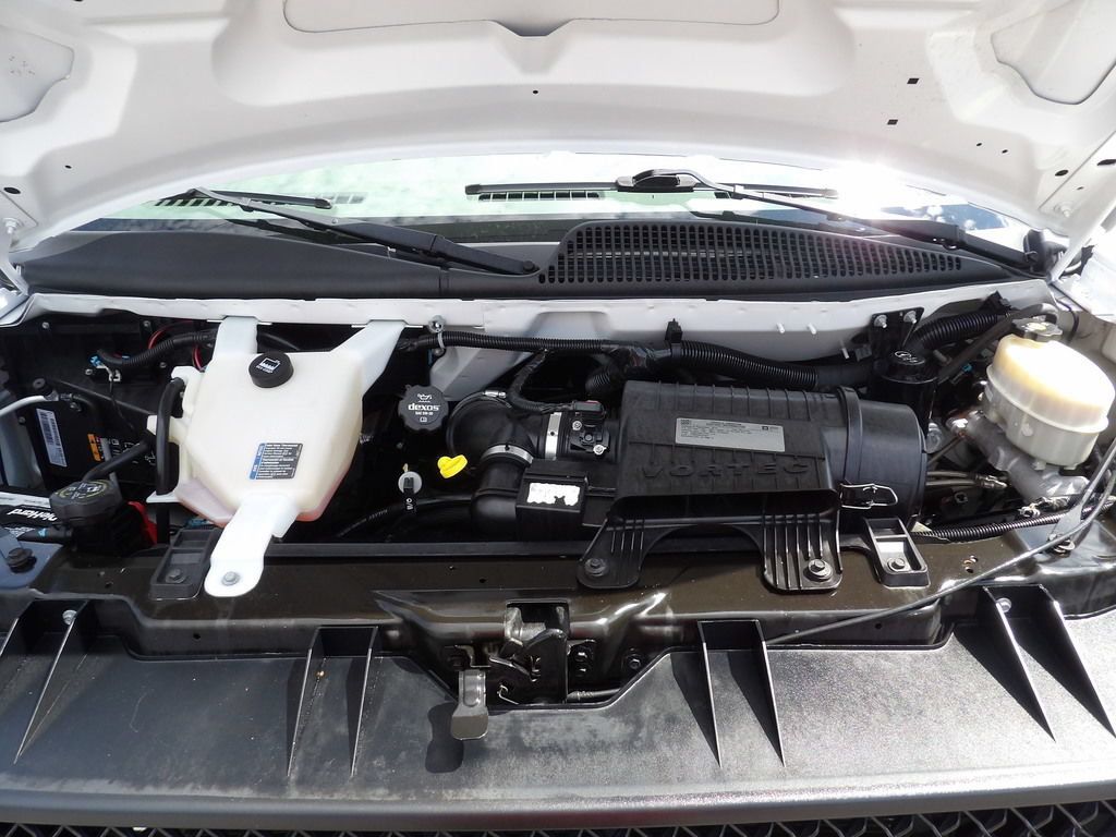Used 2016 Chevrolet Express 2500 RWD image 39