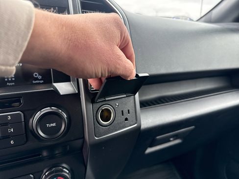 Used 2018 Ford F150 XLT w/ Equipment Group 302A Luxury image 25