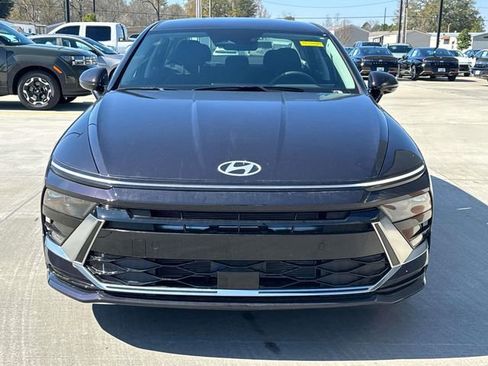 New 2026 Hyundai Sonata SEL FWD image 2
