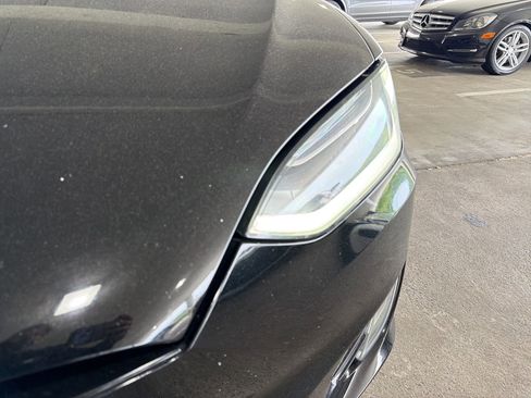 Used 2018 Tesla Model X 75D AWD/4WD image 10