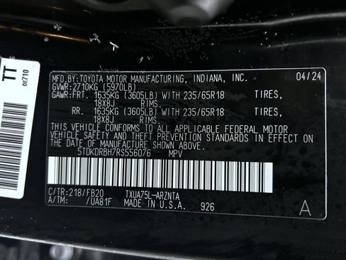 Used 2024 Toyota Highlander LE image 26