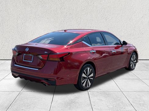 Used 2021 Nissan Altima 2.5 SL FWD image 3