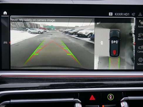 Used 2022 BMW X7 M50i image 29