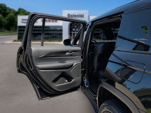 Used 2023 Jeep Grand Cherokee L Laredo AWD/4WD image 29