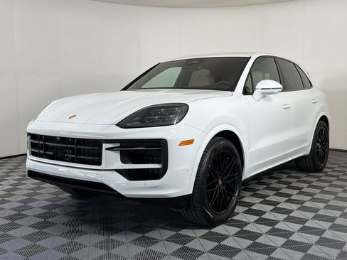 Used 2026 Porsche Cayenne AWD/4WD image 1