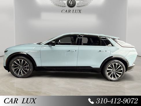 Used 2024 Cadillac Lyriq Sport RWD image 2