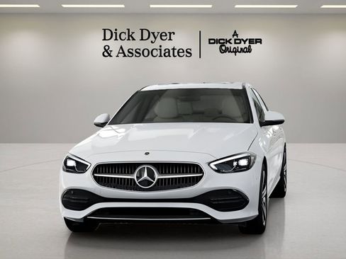 Used 2025 Mercedes-Benz C 300 Sedan image 32