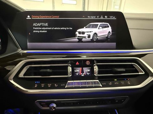 Used 2020 BMW X7 M50i w/ Executive Package AWD/4WD image 68
