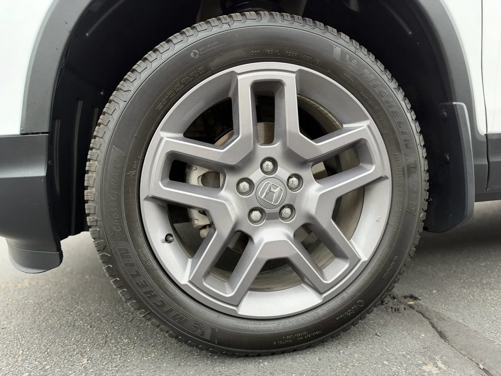 Used 2023 Honda Passport EX-L image 23