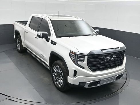 Used 2023 GMC Sierra 1500 Denali Ultimate AWD/4WD image 37