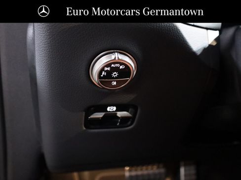 Used 2026 Mercedes-Benz GLC 300 4MATIC image 10