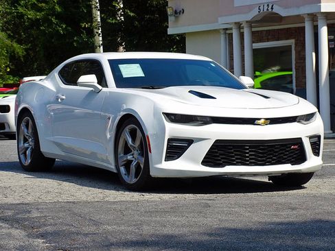 Used 2017 Chevrolet Camaro SS RWD image 8