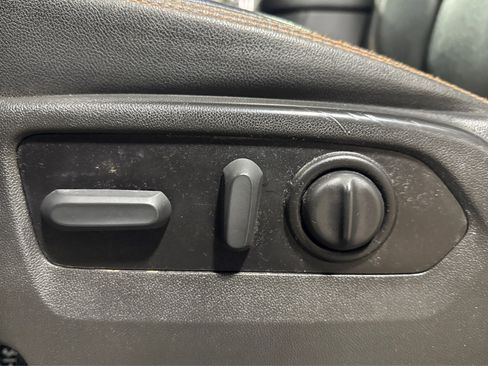 Used 2022 GMC Sierra 1500 AT4 w/ AT4 Premium Package image 20