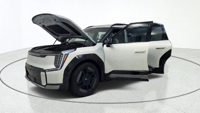 Used 2024 Kia EV9 GT-Line AWD/4WD image 13