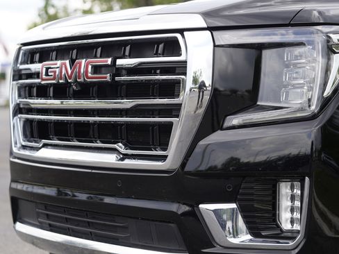 Used 2022 GMC Yukon SLT w/ SLT Luxury Package RWD image 42