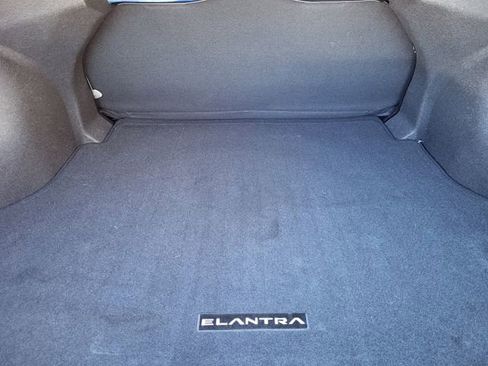 Used 2024 Hyundai Elantra SE image 21