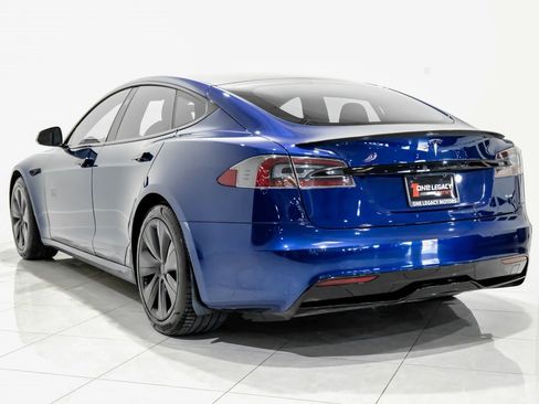 Used 2021 Tesla Model S Plaid image 6