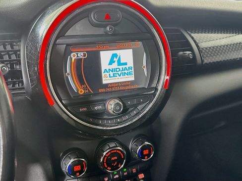 Used 2018 MINI Cooper S FWD image 18