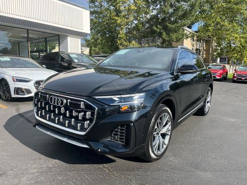 Used 2024 Audi Q8 Premium Plus w/ Premium Plus Package AWD/4WD image 17