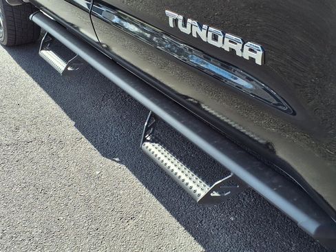 Used 2018 Toyota Tundra Limited image 32