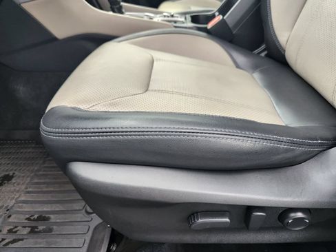 Used 2022 Subaru Forester Limited AWD/4WD image 27