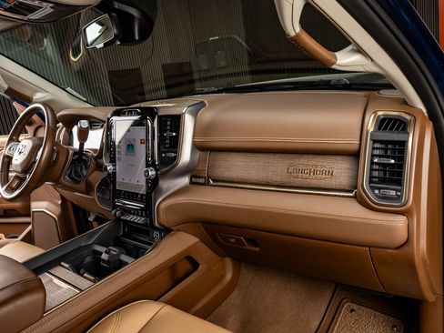 Used 2024 RAM 3500 Limited w/ Towing Technology Group image 18