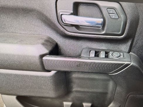 Used 2023 Chevrolet Silverado 2500 Custom w/ Custom Convenience Package image 15