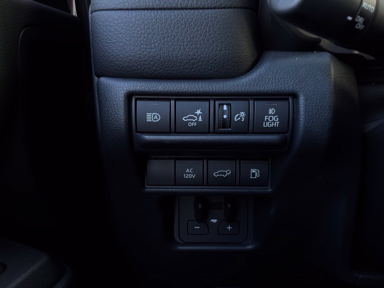 Used 2024 Toyota Land Cruiser AWD/4WD image 31