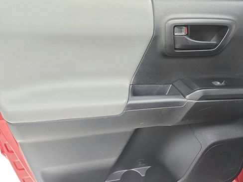 Used 2023 Toyota Tacoma SR image 34