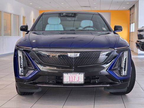 Used 2024 Cadillac Lyriq Sport AWD/4WD image 3