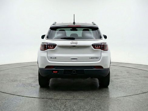 Used 2025 Jeep Compass Trailhawk w/ Trailer Tow Group AWD/4WD image 7