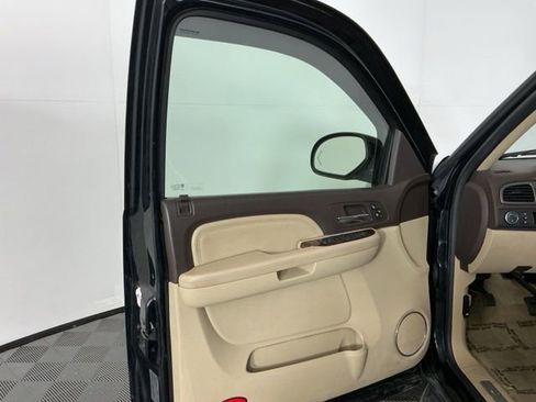 Used 2007 GMC Yukon Denali AWD/4WD image 7