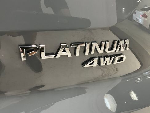 Used 2025 Nissan Pathfinder Platinum w/ Cargo Package AWD/4WD image 10