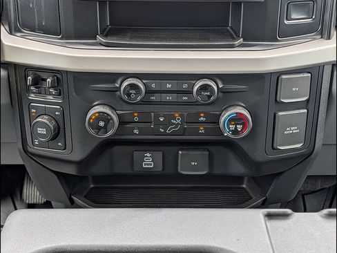 Certified 2024 Ford F350 XLT AWD/4WD image 21
