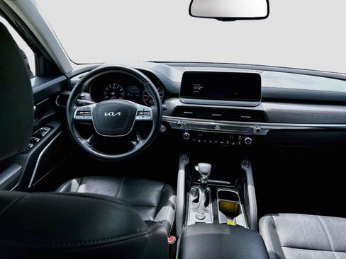 Used 2022 Kia Telluride EX FWD image 19