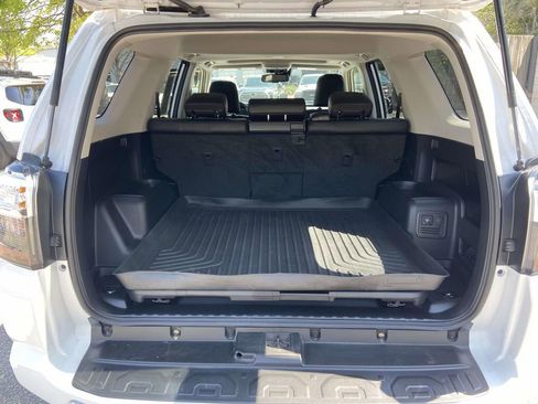 Used 2024 Toyota 4Runner TRD Off-Road Premium w/ Moonroof Package AWD/4WD image 10