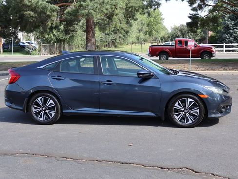 Used 2016 Honda Civic EX-T image 3