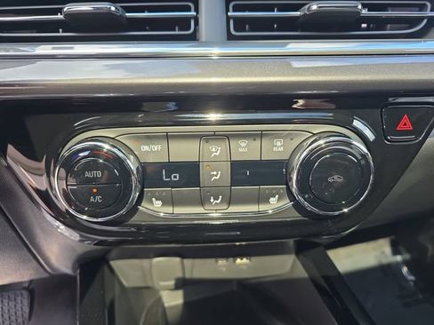 New 2026 Chevrolet Trax ACTIV w/ Sunroof Package FWD image 21