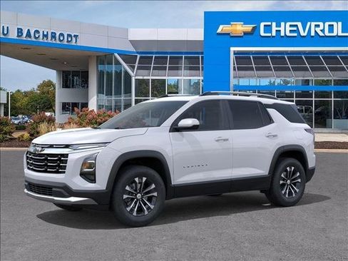 New 2026 Chevrolet Equinox LT w/ Convenience Package II image 2