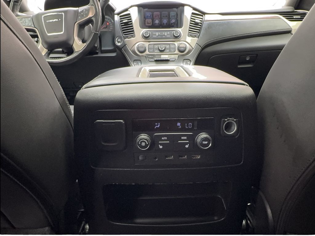 Used 2019 GMC Yukon XL Denali w/ Denali Ultimate Package RWD image 41