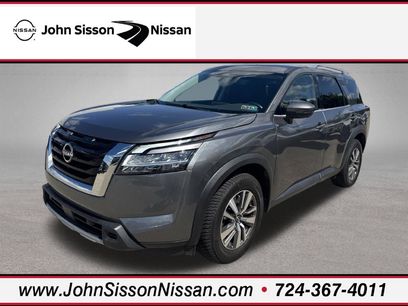 Used 2023 Nissan Pathfinder SL