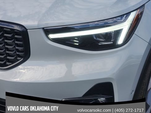 Used 2026 Volvo XC40 B5 Plus w/ Protection Package Premier AWD/4WD image 9